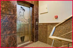 Hotel The City Crest Near Ram Janam Bhoomi And Temple # Free Wifi And Parking Facilities