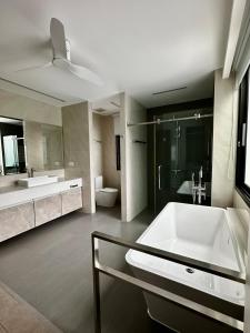 6-Bedroom Villa in Laguna Park 2 Phuket