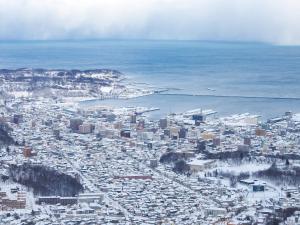 OTARU RETREAT KURAMURE by Onko Chishin