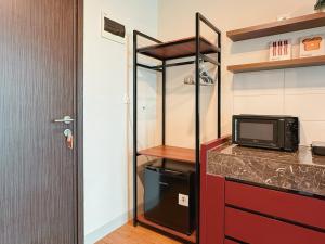 NEW Studio Mampang with City View and Netflix