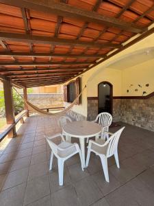 Casa com piscina Perto Da Praia Em FIGUEIRA