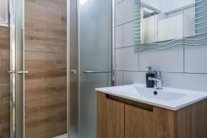 Berries 1-BR Apt in Larnaca