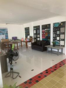 Nai Yang Guest House