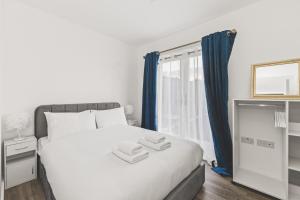 Beautiful 4BDR Townhouse with Free Parking