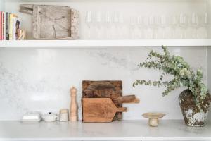 Designer Living in Darling Point with Parking