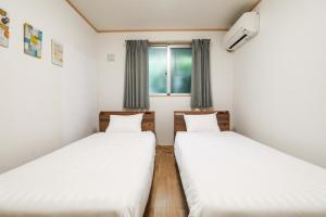 宮古島 White Shisa ホワイトシーサー