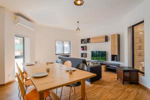 Jacobs By The Bay by Solea Holiday Homes