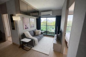 2BR Modern Condo Office Room Sofa Bed Pool Gym