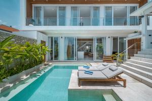 Villa Era - 4BR Modern Escape with Rooftop - 4 Mins to the Beach