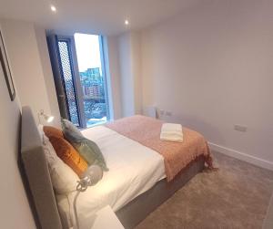 Victoria Riverside Retreat 2BDR 2Bath Apartment