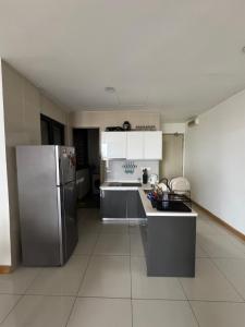 Queen Room At KL Gateway Residence LRT Linked