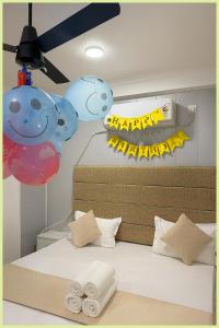 Hotel The hariaksh Dhan Homestay Near Kash Vishwanath Temple - Room Service - Free Wifi Facilities # Fully Air conditioning Luxuary Room - Top Rated Hotel In Varanasi