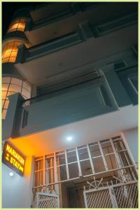 Hotel The hariaksh Dhan Homestay Near Kash Vishwanath Temple - Room Service - Free Wifi Facilities # Fully Air conditioning Luxuary Room - Top Rated Hotel In Varanasi