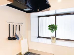 Momotani Entire house for 5 people 4 min walk from Teradacho Station Direct to USJ Osaka Don Quixote 5 min Balcony Washing machine Convenient supermarket 3 min