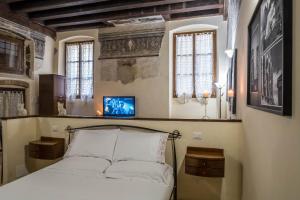 Palazzo Degli Affreschi