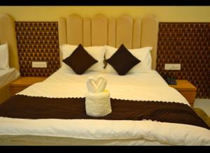 Hotel Dinanath - होटल दीनानाथ Khatoo