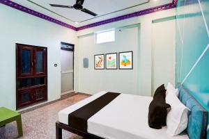 Hotel O Guru Kripa