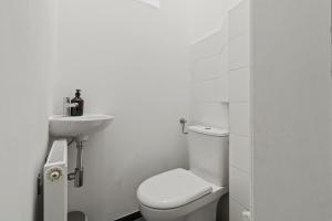 2 Minutes from the U1 - long-stay comfort for expats