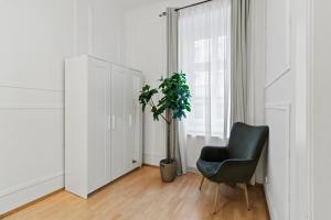 2 Minutes from the U1 - long-stay comfort for expats