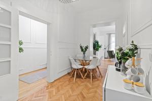 2 Minutes from the U1 - long-stay comfort for expats