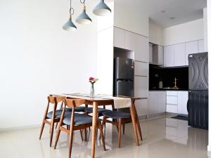 4pax Sandstone Suite, Azure Paradigm PJ, 2 Bedroom 1 Bathroom