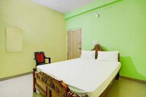 Hotel O Holiday Hotel