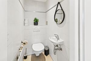 Long Term Rental - 1BR Near Stadthalle