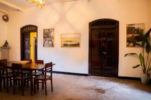 sea sons Ahangama Stay at a 100 yo manor house