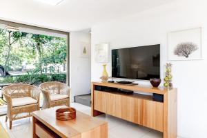 Villa Kananda Beside Hastings St Main Beach