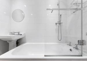 Kensington Olympic Residence