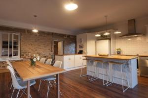 Thedell Cottage - A Boutique Heritage Escape