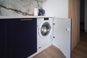 Modern 40m2 Apartment Balcony Parking Netflix