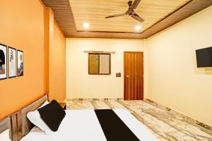 Hotel O Dwarka Hotel And Restaurant