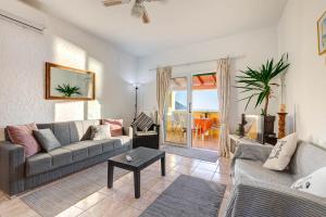 Spiti Paralia by Corfu Stay Solutions