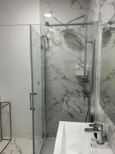 Bright 1-Bed - 2 mins to Forest Hill Station