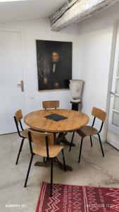 Charme, Halles, 2 lits doubles, balcon