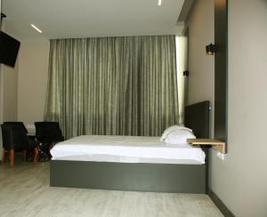 Zoom Airport Hotels