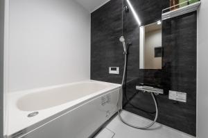 徹 京都駅近く グループ利用に最適な一軒家 ベッド9台 お風呂2台 トイレ3台