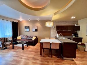 APARTAMENT 620 - Arka