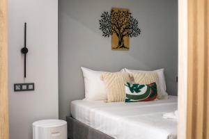 Clavé - Deluxe Studio in Athens