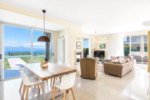 Villa Perla by Whale Homes