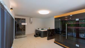 Beautiful Villa Mia with pool in Makarska