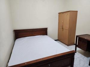 OYO 95107 Green Homestay Near Ubaya