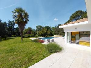 Magnifique villa 5 etoiles avec piscine privee parc 2 ha