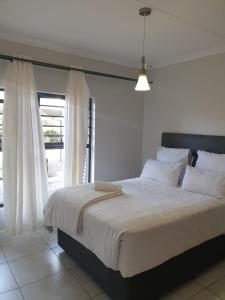 3 Bedroom Apartment The Blyde Crystal Lagoon