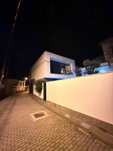 Berat Luxury Villa 2 by Lionsgate