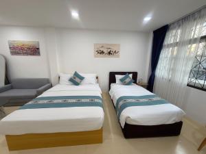 Sukhumvit 48 separated room quiet and comfortable with fast internet and smart TV