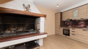 Apartman Mia 7 - Omis by Villas Guide