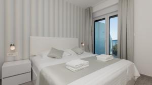 Apartman Mia 6 - Omis by Villas Guide