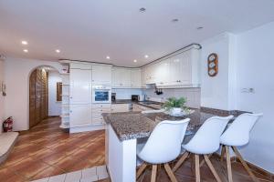 Stella Maris Beachfront Suite